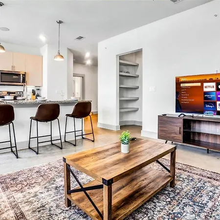 Elegant 2 Bd 2 Ba Retreat Ideal For Comfort Style